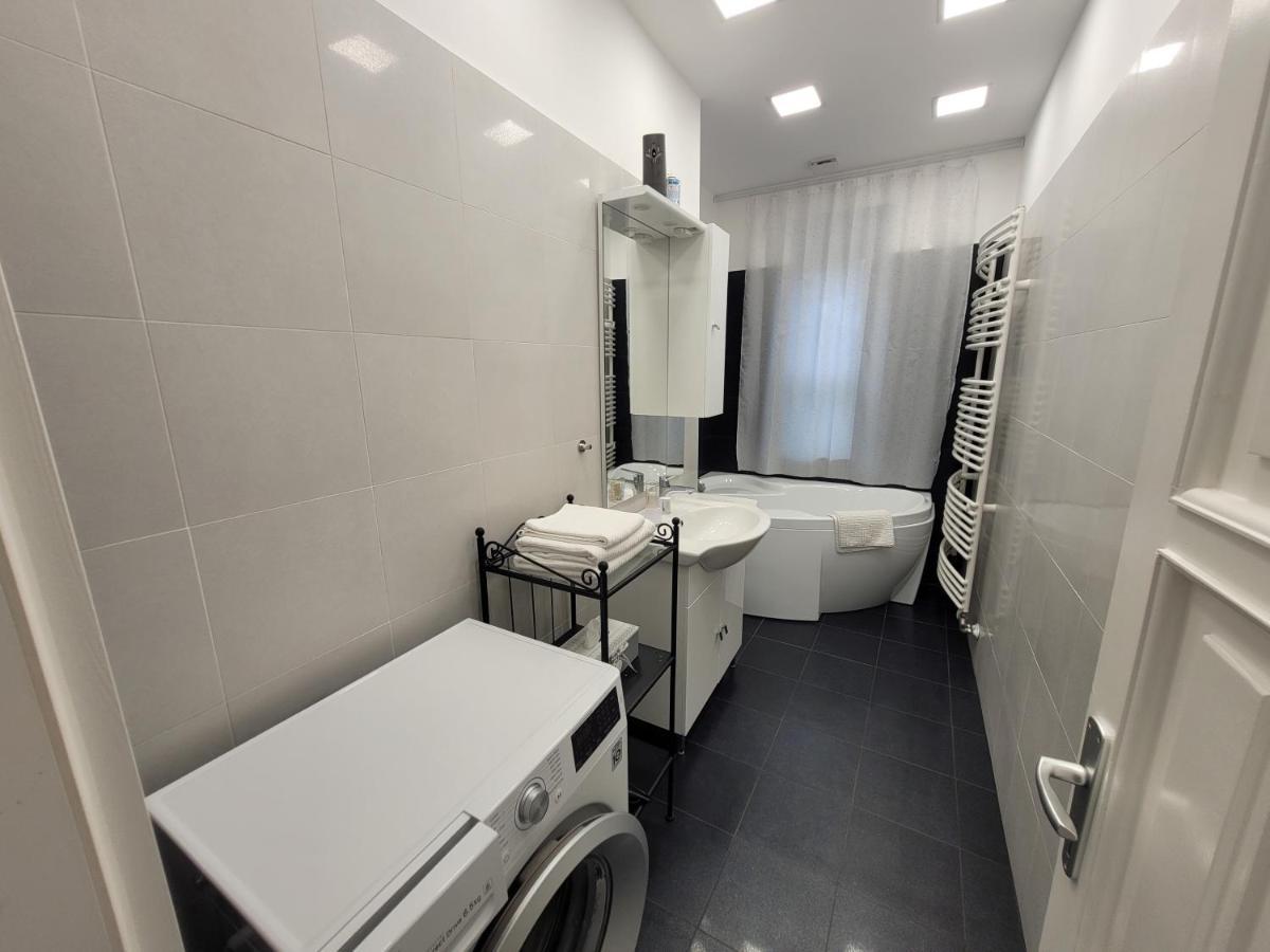 Martina Apartman ベーケーシュチャバ エクステリア 写真